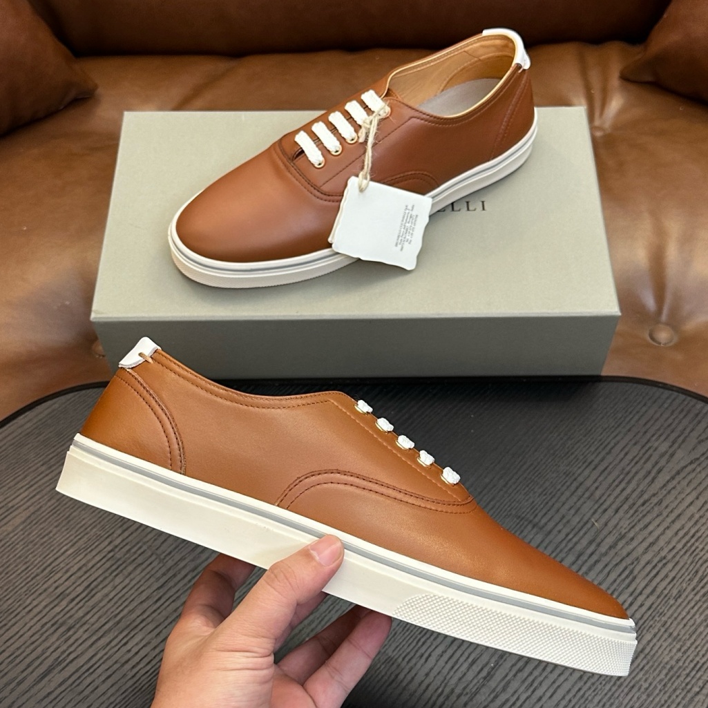 [홍콩명품.BRUNELLO CUCINELLI] 브루넬로 쿠치넬리 2026 남성용 스니커즈 FBC158 SH-E 홍콩명품의류,구매대행,온라인명품