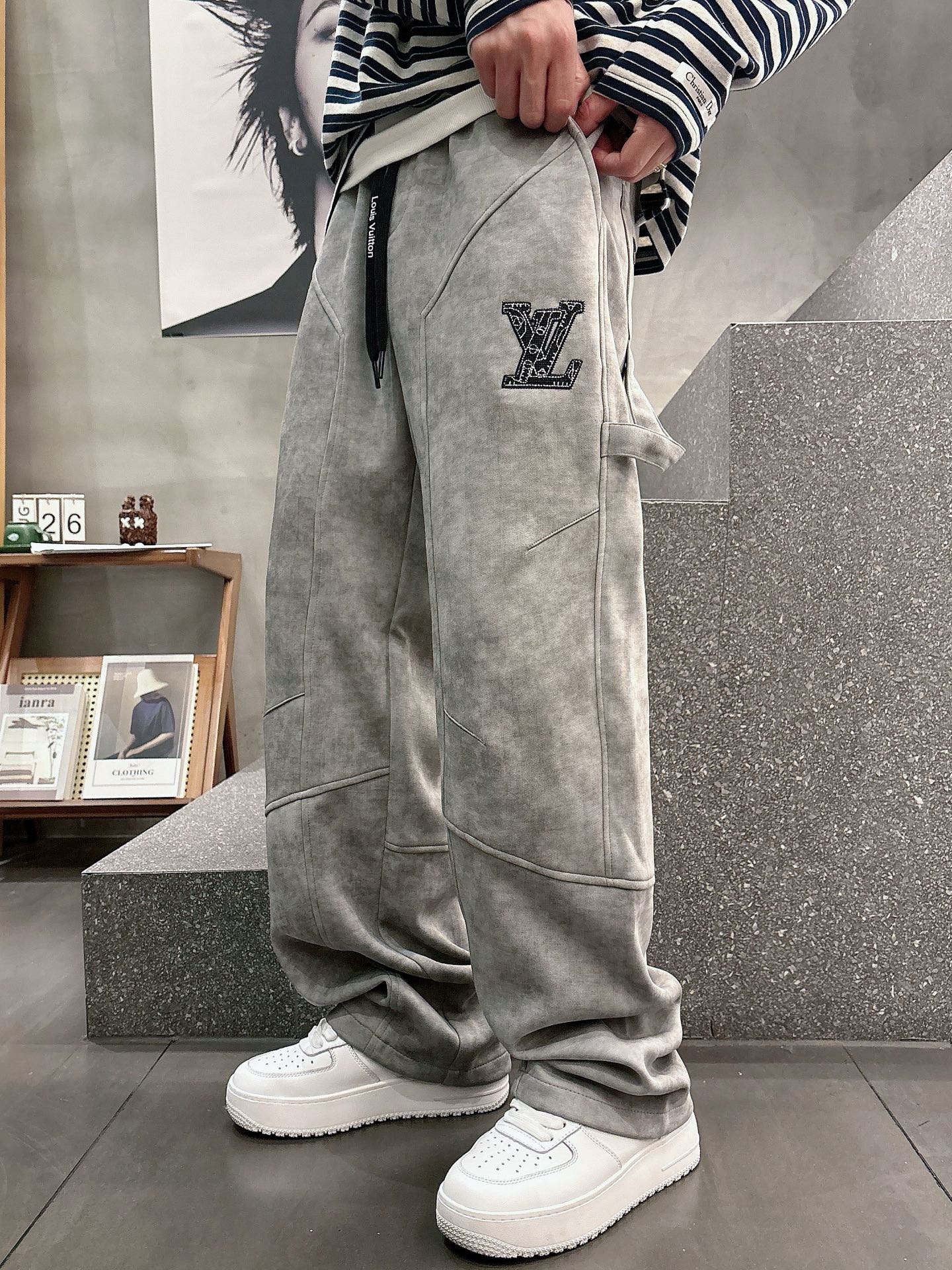 [홍콩명품.LOUIS VUITTON] 루이비통 2026 남성용 추리닝바지 LV3567 PD 홍콩명품의류,구매대행,온라인명품
