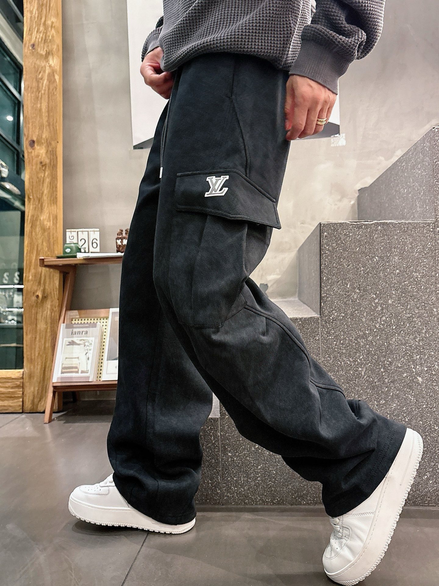 [홍콩명품.LOUIS VUITTON] 루이비통 2026 남성용 추리닝바지 LV3589 PD 홍콩명품의류,구매대행,온라인명품