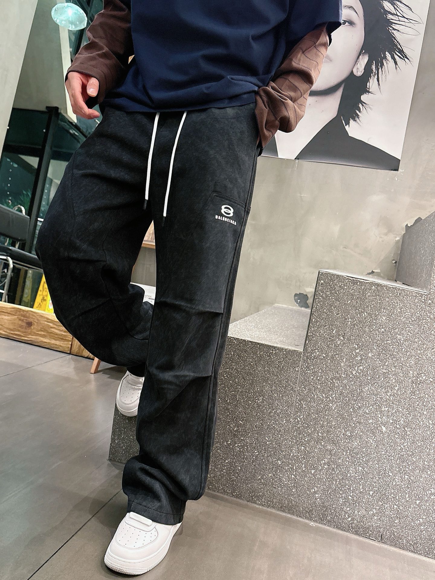[홍콩명품.BALENCIAGA] 발렌시아가 2026 남성용 추리닝바지 BL1504 PD 홍콩명품의류,구매대행,온라인명품
