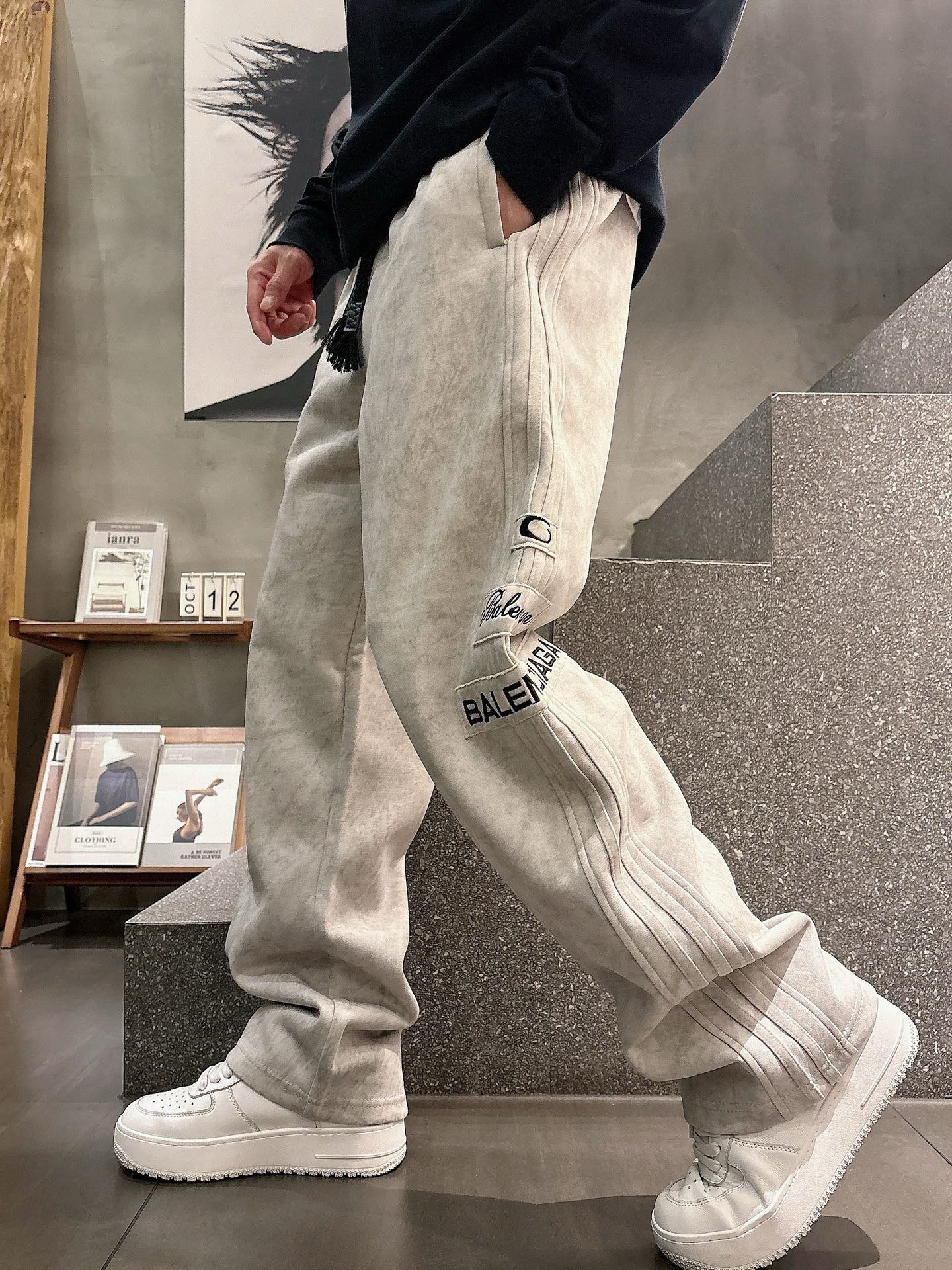 [홍콩명품.BALENCIAGA] 발렌시아가 2026 남성용 추리닝바지 BL1506 PD 홍콩명품의류,구매대행,온라인명품