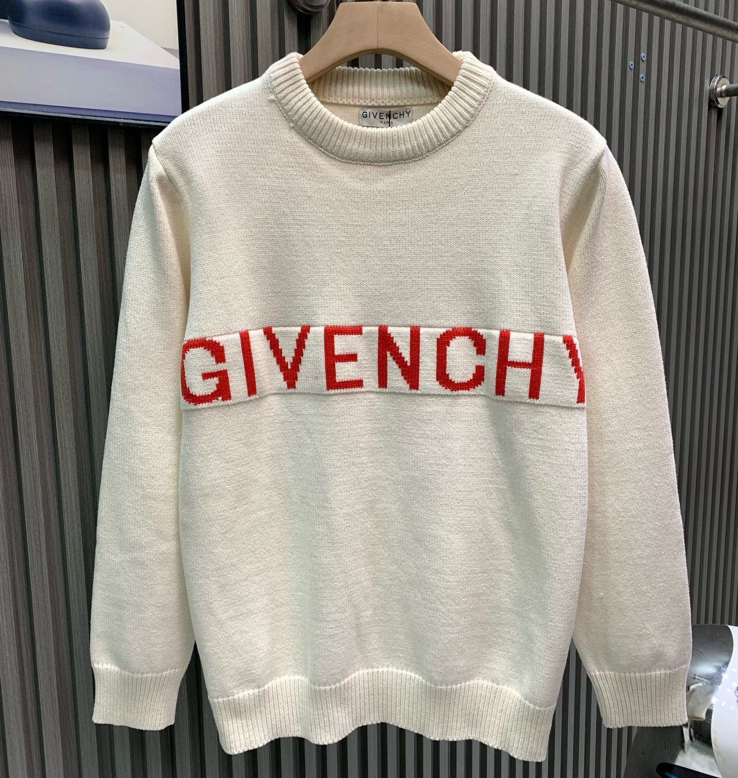 [홍콩명품.GIVENCHY] 지방시 2026 남성용 니트 풀오버 GV299 PD 홍콩명품의류,구매대행,온라인명품
