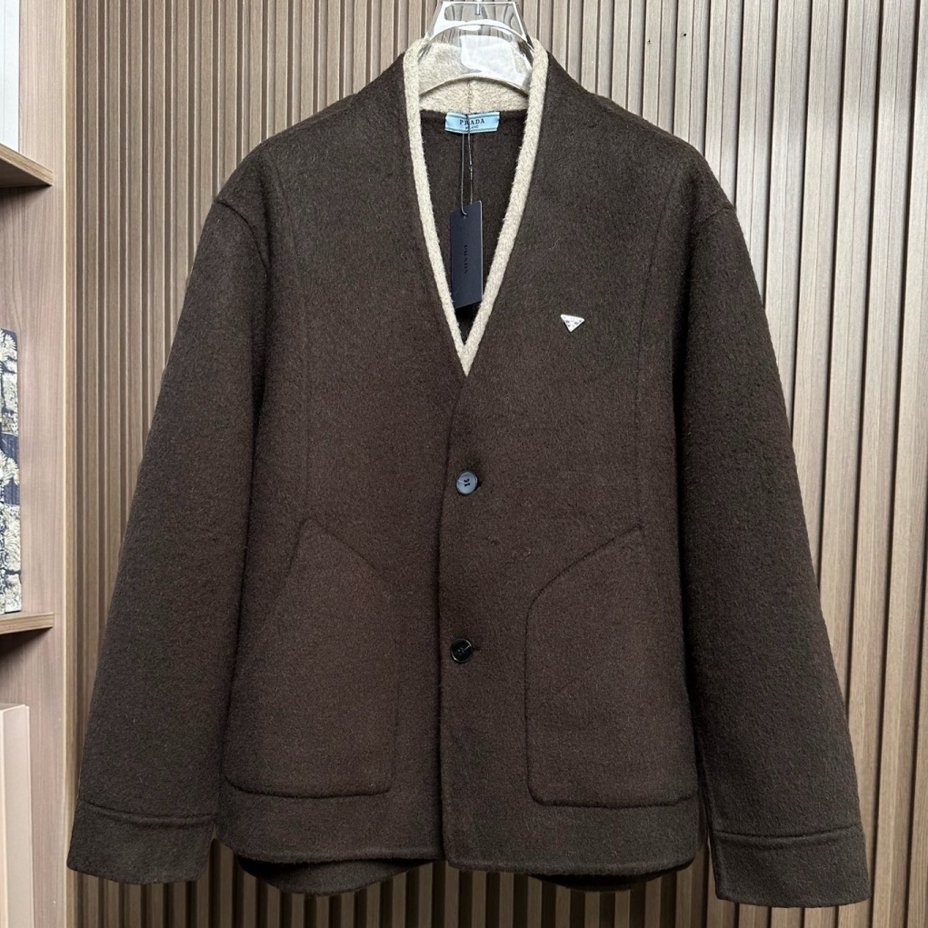 [홍콩명품.PRADA] 프라다 2026 남성용 울 코트 PD2238 PD 홍콩명품의류,구매대행,온라인명품