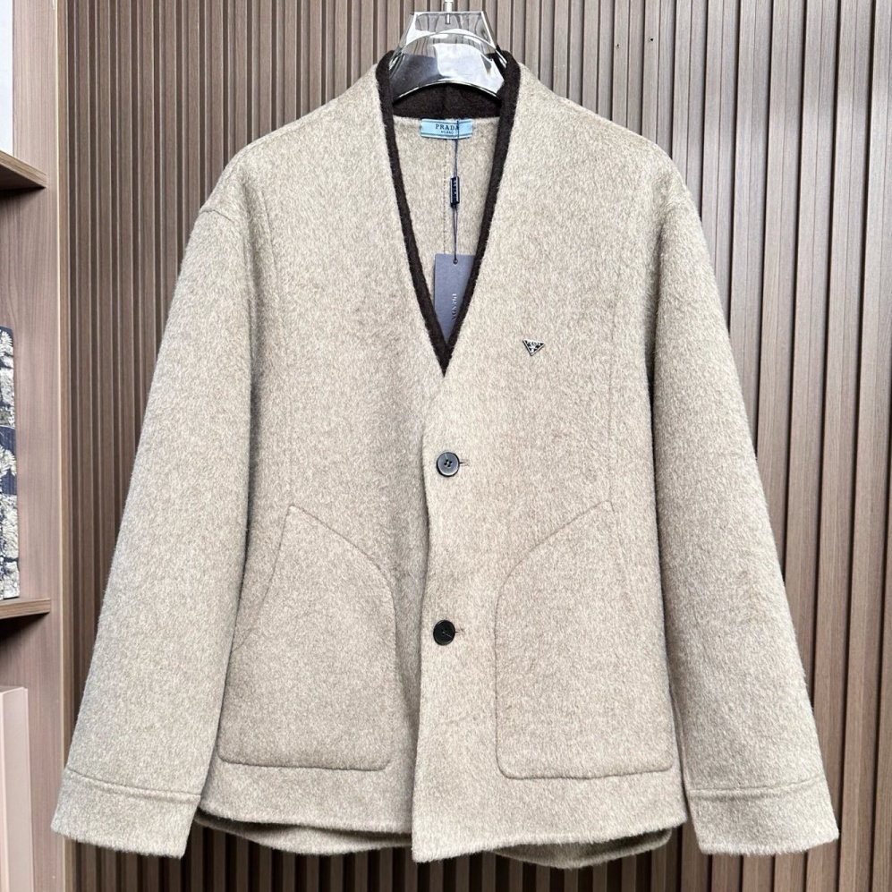 [홍콩명품.PRADA] 프라다 2026 남성용 울 코트 PD2239 PD 홍콩명품의류,구매대행,온라인명품