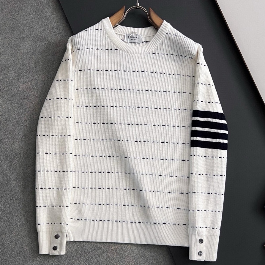 [홍콩명품.THOM BROWNE ] 톰 브라운 2026 남성용 니트풀오버 TB1544 PD 홍콩명품의류,구매대행,온라인명품