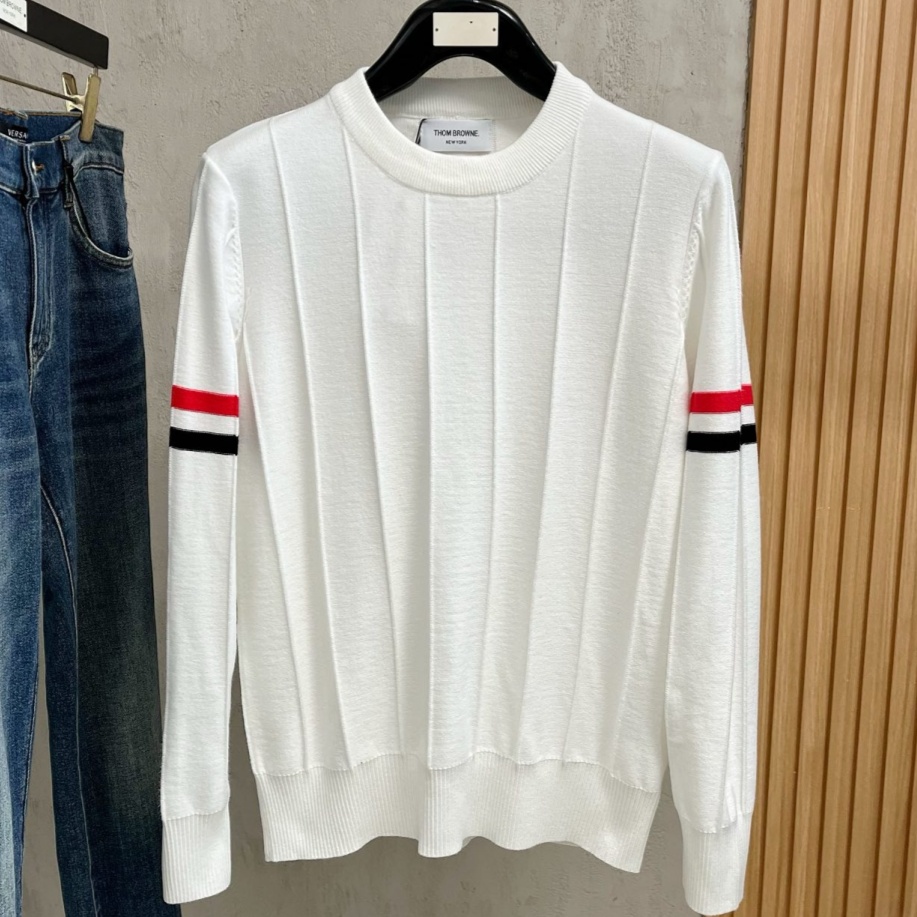 [홍콩명품.THOM BROWNE ] 톰 브라운 2026 남성용 니트풀오버 TB1562 PD 홍콩명품의류,구매대행,온라인명품