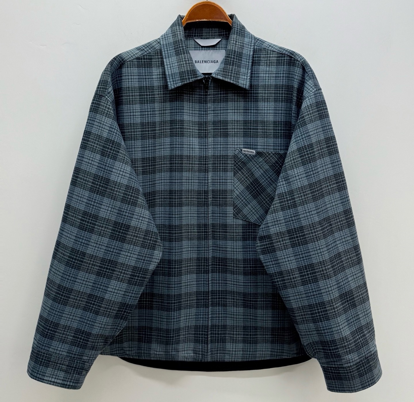 [홍콩명품.BALENCIAGA] 발렌시아가 2026 남성용 셔츠 자켓 BL1561 PD 홍콩명품의류,구매대행,온라인명품